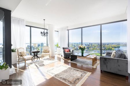 Magnificent furnished bright penthouse for rent in L'Île-des-Soeurs, sought-after Pointe-Nord - Photo 5