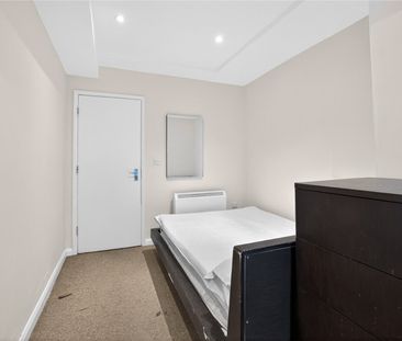 Old Kent Road, London, SE1 5LU - Photo 2