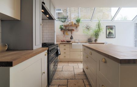 Pemberton Road - Photo 4