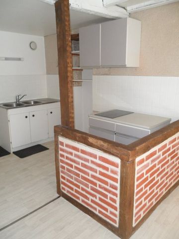 Location Appartement 2 pièces 47m² BOURGES 18000 - Photo 2