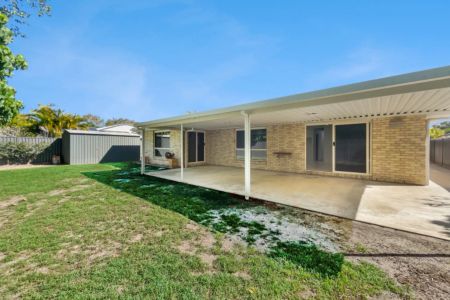 33 Satinash Place, Mudjimba. - Photo 2