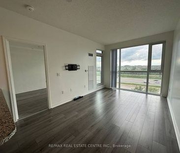 Rathburn Rd W & Confederation Gorgeous 1Bdrm Spacious Laminate Floors - Photo 4