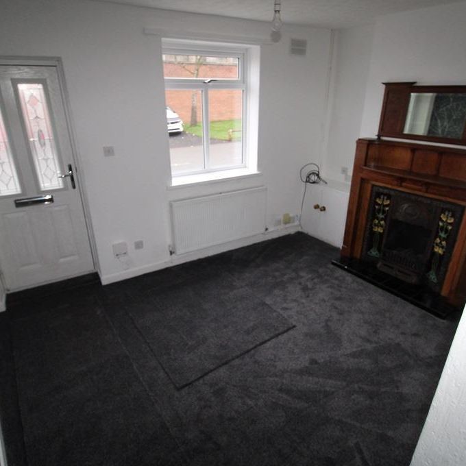 2 bedroom end of terrace house to rent - Photo 1