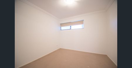 Penthouse Apartment with Beach Front Views - Photo 4