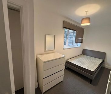 Room in a Shared House, Endlesham Road, SW12 - Photo 6