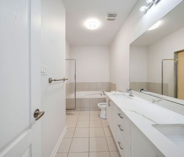 For Lease - 75 Decast Crescent, Markham, Ontario - Photo 3