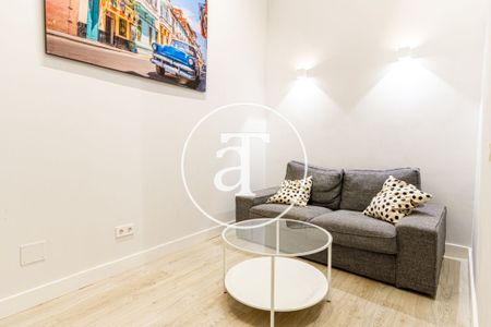 Monthly rental duplex with 1-bedroom a few steps from the Royal Palace of Madrid - Photo 2