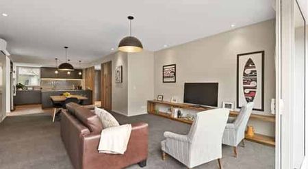 474a Manchester Street - Photo 2