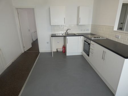 North Promenade Flat 11 - Photo 2