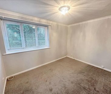 2 bedroom semi-detached house to rent - Photo 4