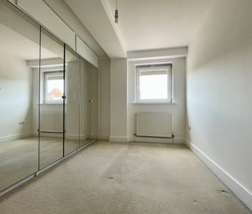 Navigation Yard - Photo 4