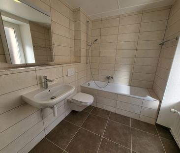 Grand appartement de 5 pièces au 2ème étage rénové en 2022 - Photo 4