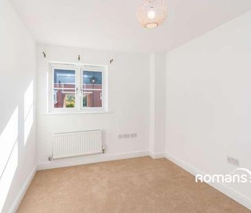 Jubilee Drive, Church Crookham, Fleet, Hampshire, GU52 - Photo 5