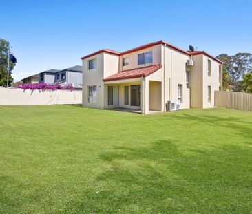 Family Home Great Location - Photo 4