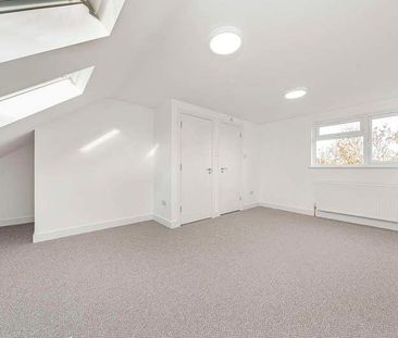 Denecroft Crescent, Uxbridge, UB10 - Photo 4