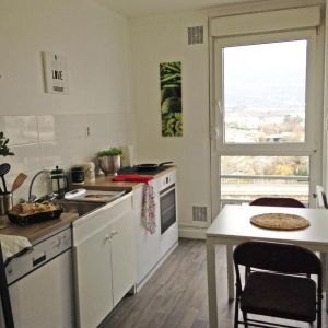 Location Appartement à ECHIROLLES - Photo 3