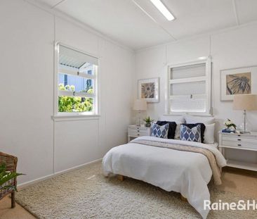 ENJOY THE WATER VIEWS - Photo 5