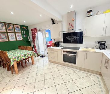 Carnarvon Road Leesland Gosport PO12 3QP - Photo 5