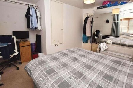 Danziger Way, Borehamwood, WD6 - Photo 4