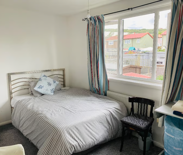 1 bedroom in a house share to rent - Photo 3