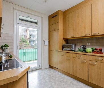 Charming 3.5-room apartment with balcony in Basel's Gellert district - Photo 5