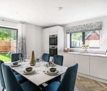 4 bedroom townhouse to rent - Photo 6