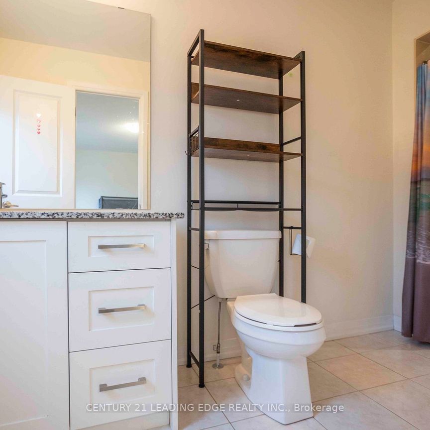 For Lease - 1983 Oana Drive, Mississauga, Ontario - Photo 1