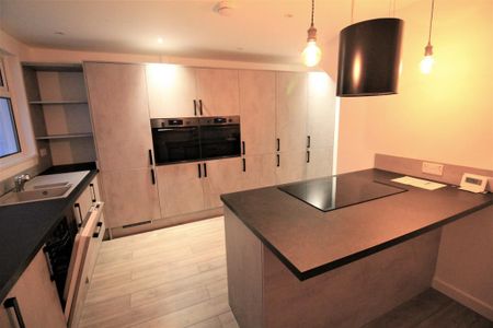 3 bedroom terraced house to rent - Photo 5