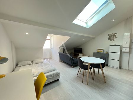 Location Appartement 1 pièce 29m² - Photo 2