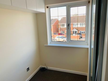 Kimberley Drive, Uttoxeter - Photo 2