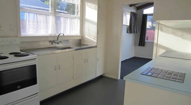 NEAT AND TIDY 4 BEDROOM HOME - Photo 1