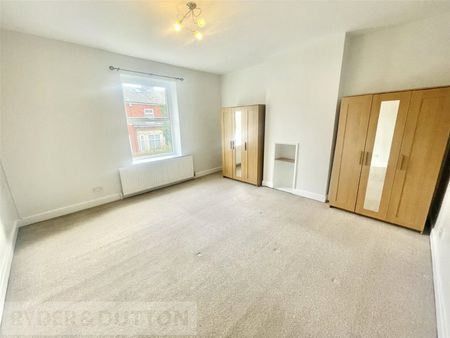 Ripponden Road, Oldham, Greater Manchester, OL1 - Photo 4