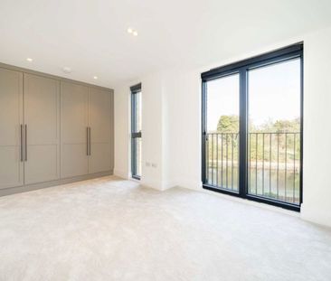 Bryanston Close, UB2, London - Photo 4