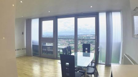 2 bed flat to rent - Photo 4