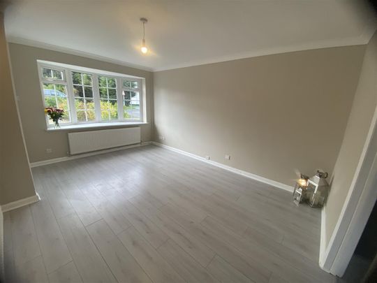 Bridge Lane, Pollington, Goole - Photo 1