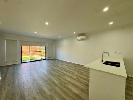 Modern Comfort Meets Effortless Living - Photo 3