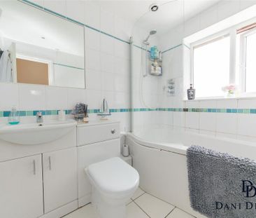 3 bedroom semi-detached house to rent - Photo 6