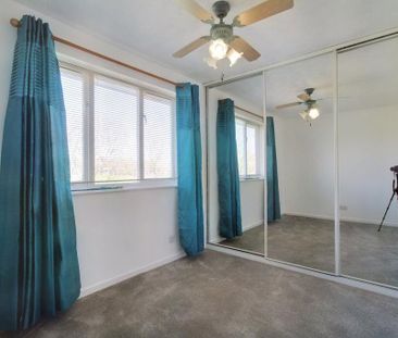 2 bedroom semi-detached house to rent - Photo 5