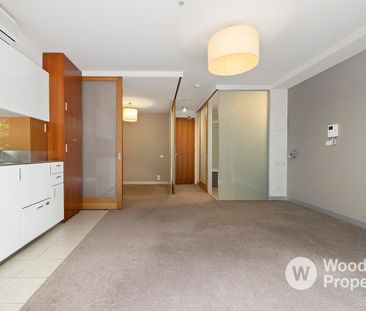 Experience St Kilda Living at Its Finest – Spacious Studio Apartmen... - Photo 1