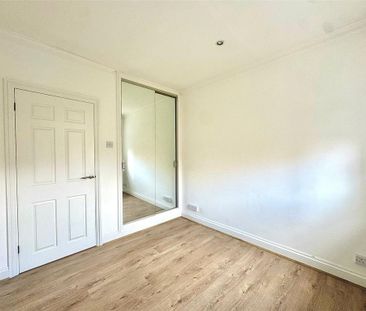 2 bedroom penthouse to rent - Photo 2