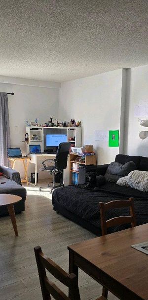 🏡 CESSION DE BAIL – 1 MOIS GRATUIT + INTERNET INCLUS - Magnifique Condo 2018 à Sainte-Foy - 4 ½ AU REZ-DE-CHAUSSÉE - Photo 1
