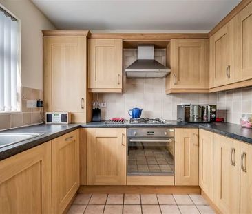 Apartment 2 Glendale Court 182 Saintfield Road, Belfast, BT8 6HN - Photo 4
