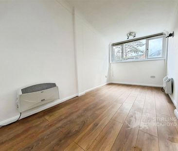 Pinewood Close, Borehamwood, Hertfordshire, WD6 5NU - Photo 1