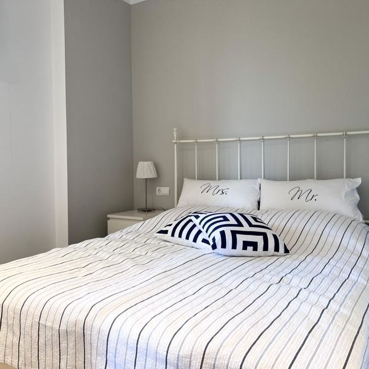 Spacious apartment in Las Olas Cala Fornells complex. - Photo 1