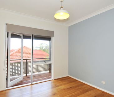 North-facing well maintained 3-bedroom townhouse - Photo 5