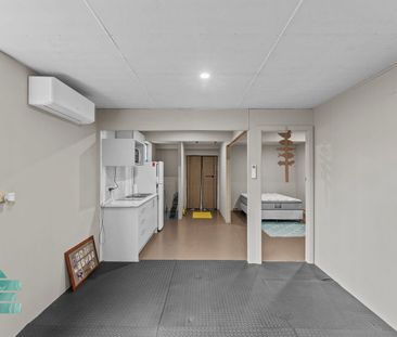 Comfort, Space & Versatility in the Heart of Whitebridge - Photo 6