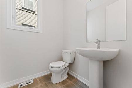 For Lease - 337 Cantering Drive, Stittsville - Munster - Richmond, Ontario - Photo 2