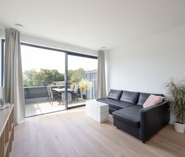 Appartement met zuidwestgericht terras, kelder en garage! - Photo 4