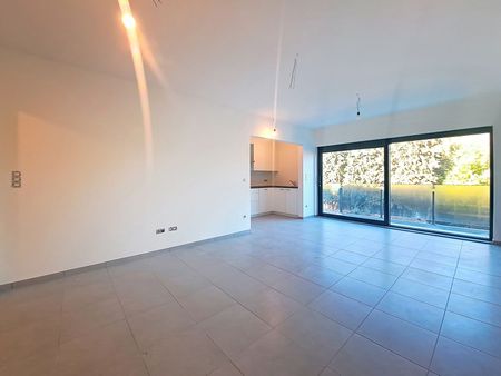 Appartement te huur - Foto 2