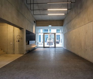 Charmante Neubauwohnung mitten in der City - 2 Zimmer mit EBK und L... - Foto 1